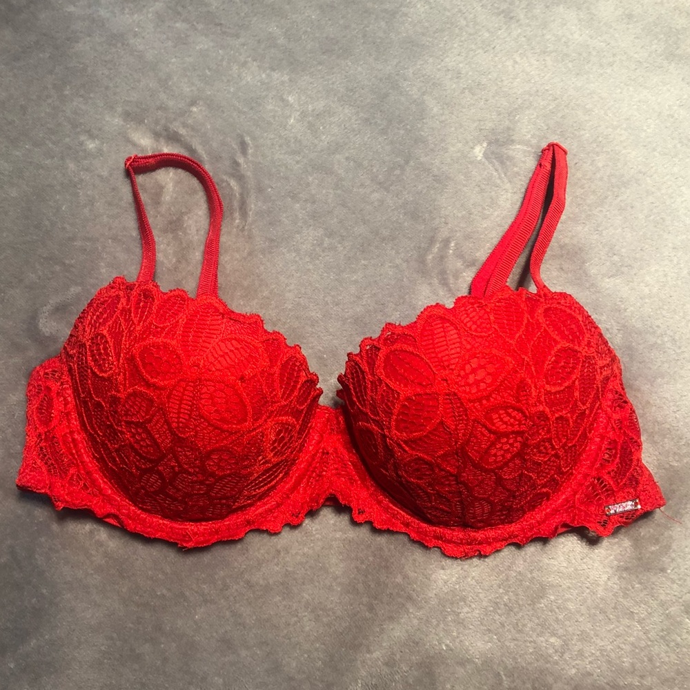 Sexy Red lace Push-Up Bra from PINK